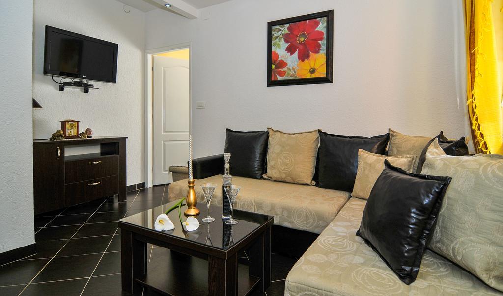 Apartments Scepanovic Tivat Exterior photo