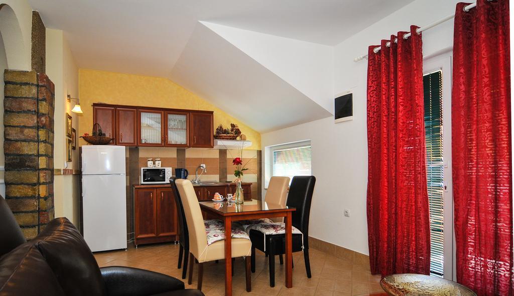 Apartments Scepanovic Tivat Exterior photo